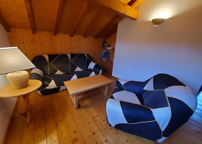 De La Rougeterre 샬레 *