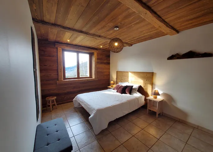 De La Rougeterre 샬레 르메니